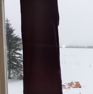 hey guys! :) I'm selling these bell bottom lulu lemon pants!!